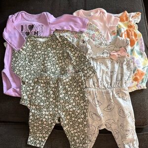 Carters Babygirl outfit bundle size 3 months
